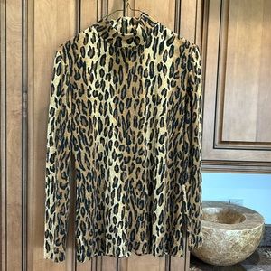 Jean Paul mock neck leopard print long sleeve top. Size medium.  Tag removed